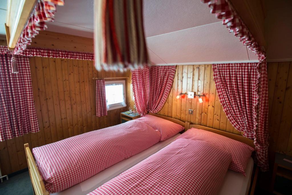 Waldgasthaus Lehmen Hotel Weissbad Ruang foto